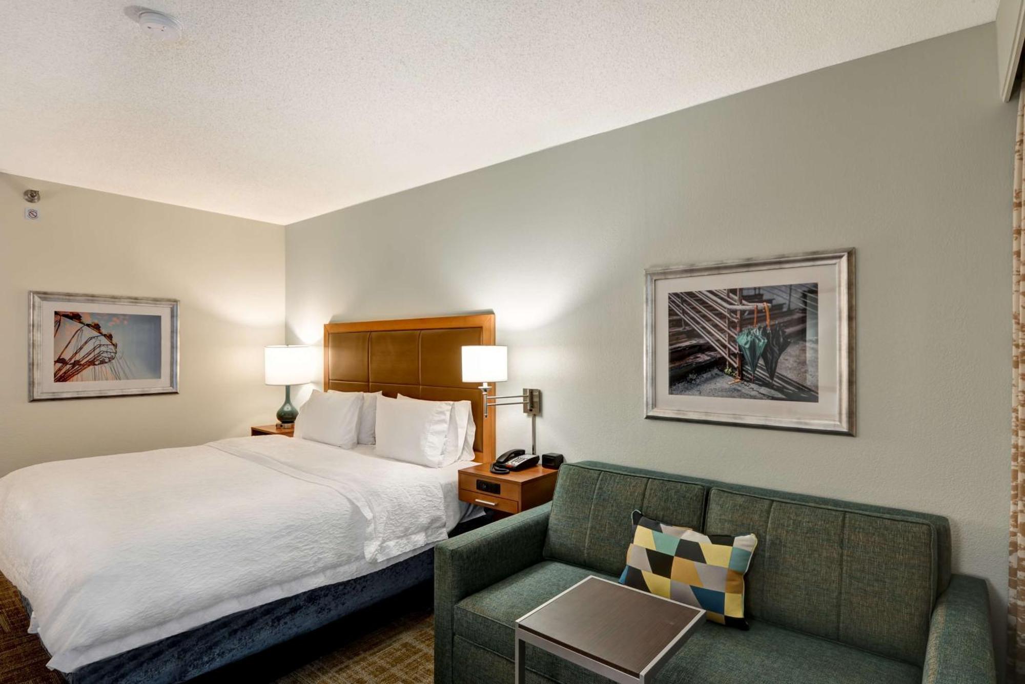 Hampton Inn State College Exterior photo