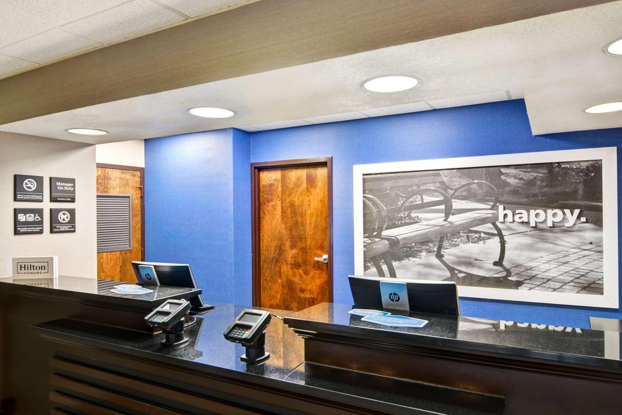 Hampton Inn State College Exterior photo