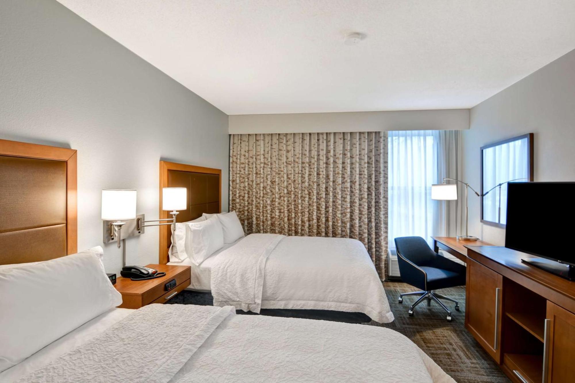 Hampton Inn State College Exterior photo