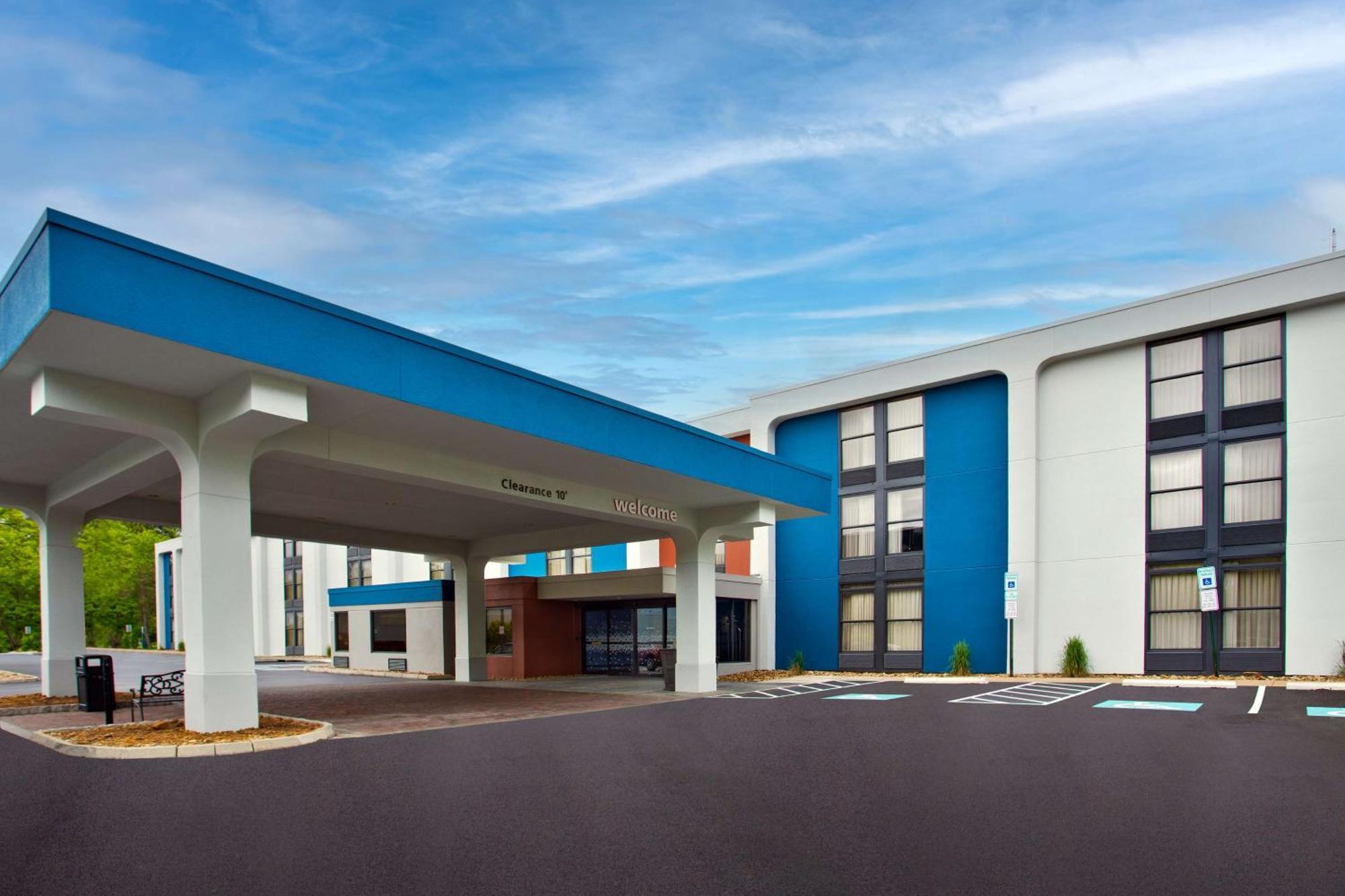 Hampton Inn State College Exterior photo
